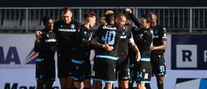 Fotbalisté Plzně se radují z gólu proti Jablonci