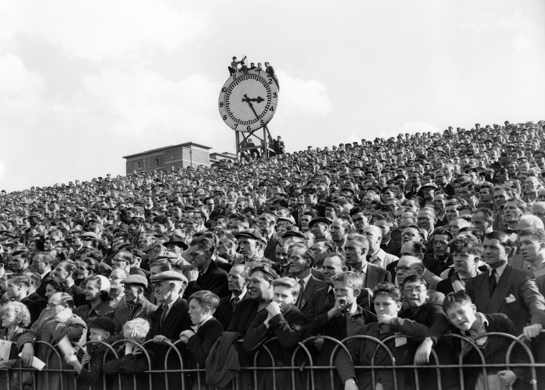 FotbalZpravy - fotbaloví fanoušci na Highbury, Profimedia