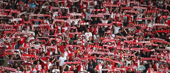 SK Slavia Praha - fanoušci fotbalové Slavie, Profimedia SK Slavia Praha - fanoušci fotbalové Slavie, Profimedia