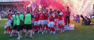 Fotbalisté Arsenalu slaví titul