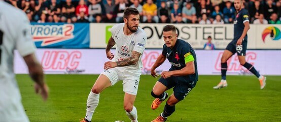 Slavia bude proti Slovácku hrát o návrat do čela ligové tabulky. Utkání dvou špičkových mužstev české ligy sledujte živě od 15:00 na TV Tipsport. Slavia bude proti Slovácku hrát o návrat do čela ligové tabulky. Utkání dvou špičkových mužstev české ligy sledujte živě od 15:00 na TV Tipsport.