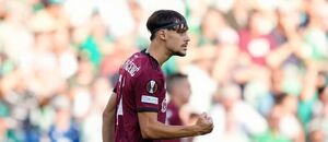 Veljko Birmančević se raduje ze své branky proti Betisu Veljko Birmančević se raduje ze své branky proti Betisu