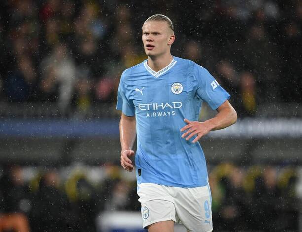 Erling Haaland v dresu Manchesteru City proti Young Boys Bern