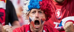 Český fanoušek při utkání s Nizozemskem v roce 2021 Český fanoušek při utkání s Nizozemskem v roce 2021