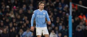 Jack Grealish v dresu Manchesteru City proti Lipsku