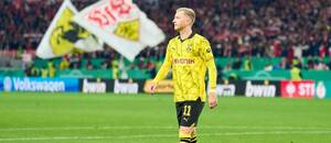 Marco Reus v dresu Borussie Dortmund v utkání proti Stuttgartu