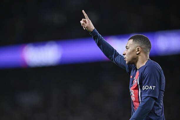 Kylian Mbappé během utkání proti Métám