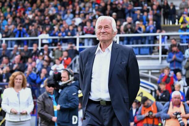 Karel Brückner při exhibičním utkání Legend Sigmy a České reprezentace