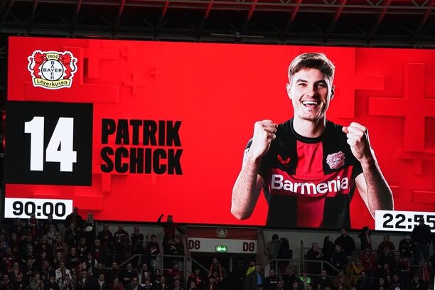 Schick posunul Leverkusen do čtvrtfinále, kde na jeho tým čekají další dva Češi