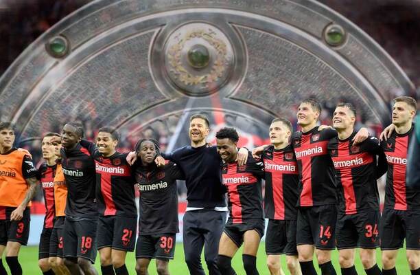 Leverkusen může slavit historický titul
