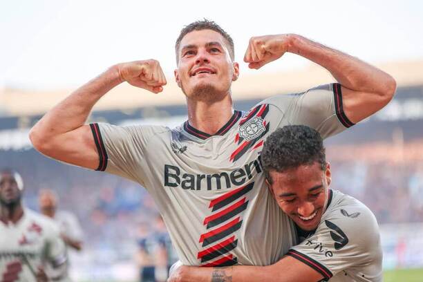 Patrik Schick slaví gól proti Bochumi