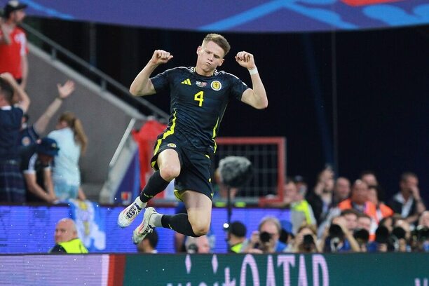 Scott McTominay vstřelil gól Skotska proti Švýcarsku na EURO 2024
