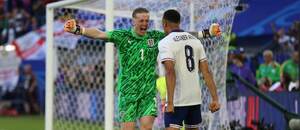 Pickford byl hrdinou Anglie, rozhodující penaltu pak proměnil TAA