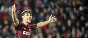 Veljko Birmančević se raduje z gólu proti Dukle Veljko Birmančević se raduje z gólu proti Dukle