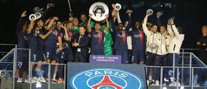 PSG znovu obhajuje francouzský titul PSG znovu obhajuje francouzský titul