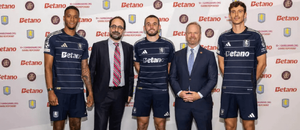 Aston Villa nyní obléká dres s logem Betano Aston Villa nyní obléká dres s logem Betano