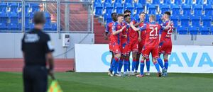 Fotbalisté Plzně oslavují vstřelený gól proti Baníku Ostrava Fotbalisté Plzně oslavují vstřelený gól proti Baníku Ostrava