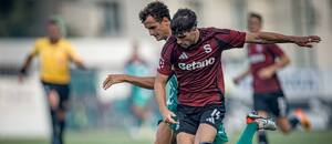 Lukáš Hůlka v souboji s Veljkem Birmančevićem Lukáš Hůlka v souboji s Veljkem Birmančevićem
