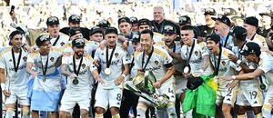 LA Galaxy: hráči slaví ligový titul 2024 LA Galaxy: hráči slaví ligový titul 2024