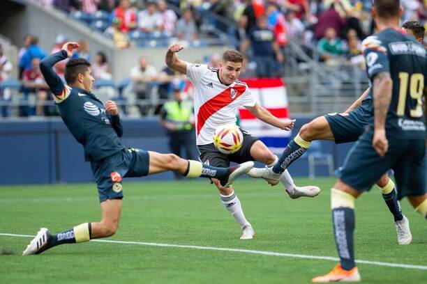 Julián Álvarez dokázal vstřelit šest gólů v utkání Copa Libertadores