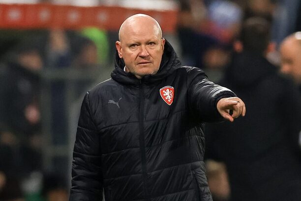Trenér Ivan Hašek během zápasu Ligy národů proti Gruzii, listopad 2024