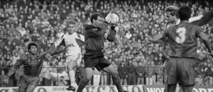 Zápas Sparty s Barcelonou v roce 1992 rozhodl Horst Siegl