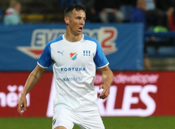 Ostravský záložník Dominik Holaň v akci