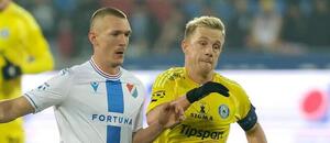 Klání 21. kola Chance Ligy 2024/25: Zleva ostravský záložník Jiří Boula a hráč Olomouce Filip Zorvan Klání 21. kola Chance Ligy 2024/25: Zleva ostravský záložník Jiří Boula a hráč Olomouce Filip Zorvan
