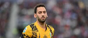 Hakan Çalhanoğlu prohře s Bolognou nezabránil Hakan Çalhanoğlu prohře s Bolognou nezabránil