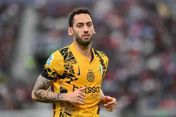 Hakan Çalhanoğlu prohře s Bolognou nezabránil
