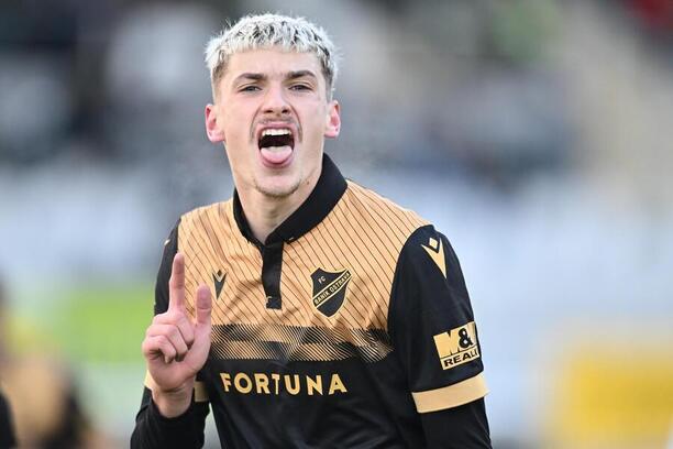 Zápas 16. kola Chance Ligy 2024/25: Tomáš Rigo během duelu proti Jablonci