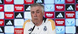Trenér Realu Madrid Carlo Ancelotti na tiskové konferenci před El Clásicem v květnu 2025 Trenér Realu Madrid Carlo Ancelotti na tiskové konferenci před El Clásicem v květnu 2025
