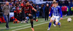 Qazim Laci a Matěj Mikulenka během ligového zápasu Olomouce se Spartou