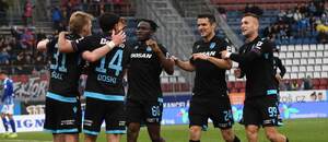 Fotbalisté Viktorie Plzeň se radují z gólu do sítě Olomouce Fotbalisté Viktorie Plzeň se radují z gólu do sítě Olomouce