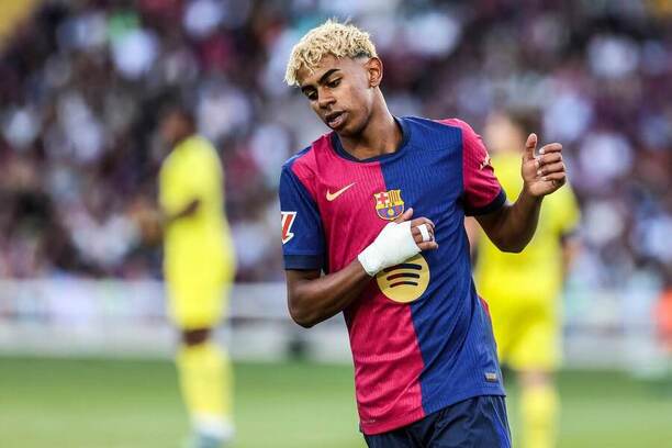 Lamine Yamal během prohry Barcelony s Villarrealem