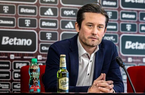 Sportovní ředitel Sparty Tomáš Rosický