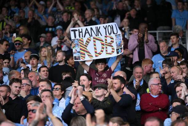 Fans Manchesteru City se loučí s fenoménem jménem Kevin de Bruyne