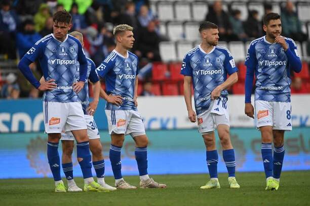 Hráči Olomouce v utkání proti Plzni