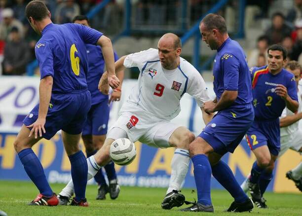 Jan Koller během utkání Česka s Andorrou