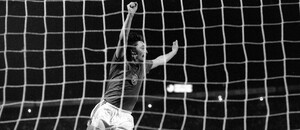 Antonín Panenka vršovickým dloubákem rozhodl o triumfu Československa na Euru 1976 Antonín Panenka vršovickým dloubákem rozhodl o triumfu Československa na Euru 1976