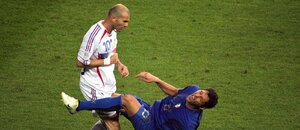 Zinédine Zidane a Marco Materazzi ve finále MS 2006
