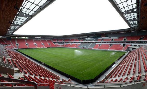 Fortuna Arena, největší fotbalový stadion v Praze