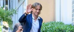 Luka Modrić se v pondělí oficiálně stal hráčem AC Milán