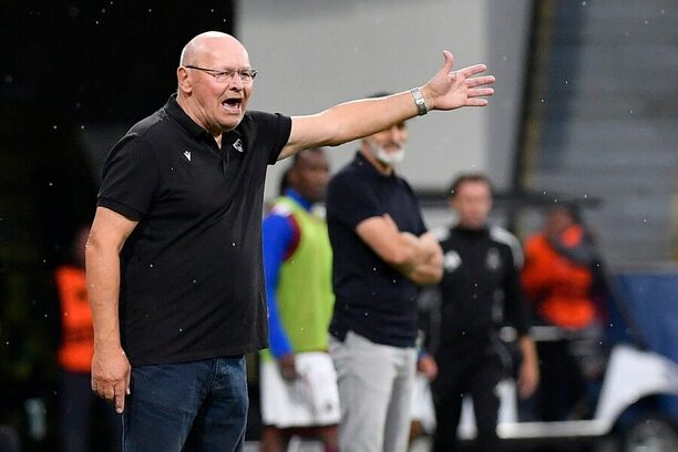 Trenér Plzně Miroslav Koubek během zápasu 2. předkola Ligy mistrů proti Servette