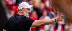 Jindřich Trpišovský diriguje své svěřence Jindřich Trpišovský diriguje své svěřence