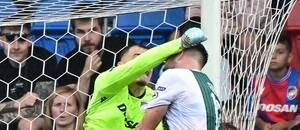 Setiny sekundy před srážkou hlav Martina Cedidly a Martina Jedličky Setiny sekundy před srážkou hlav Martina Cedidly a Martina Jedličky
