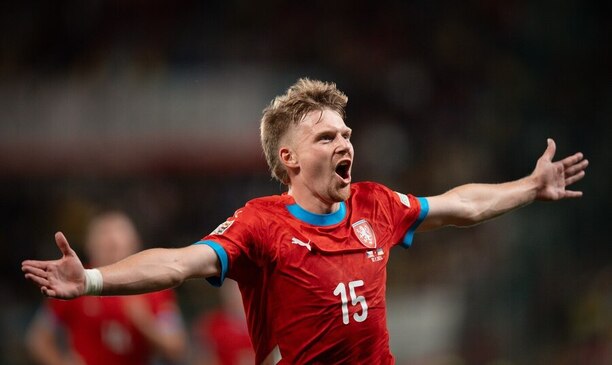 Pavel Šulc slaví v dresu českého národního výběru v utkání proti Ukrajině