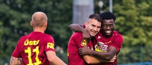 Hráči Ústí nad Labem slaví gól do sítě Sparty B