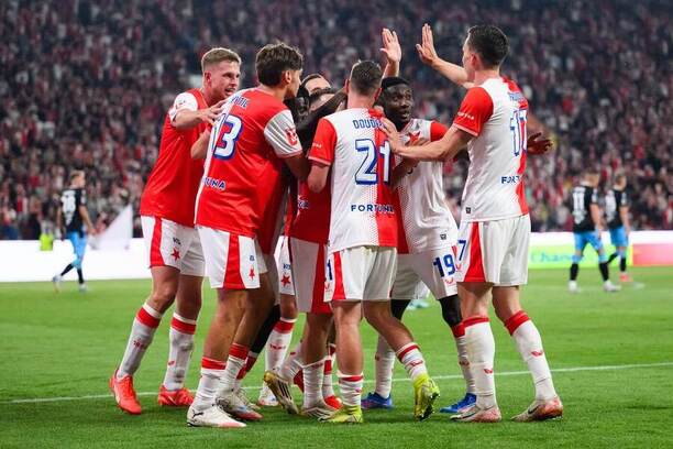Fotbalisté Slavie v minulém kole porazili Teplice 3:0 a jsou o skóre v čele ligové tabulky