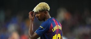 Lamine Yamal během přípravy s Comem Lamine Yamal během přípravy s Comem